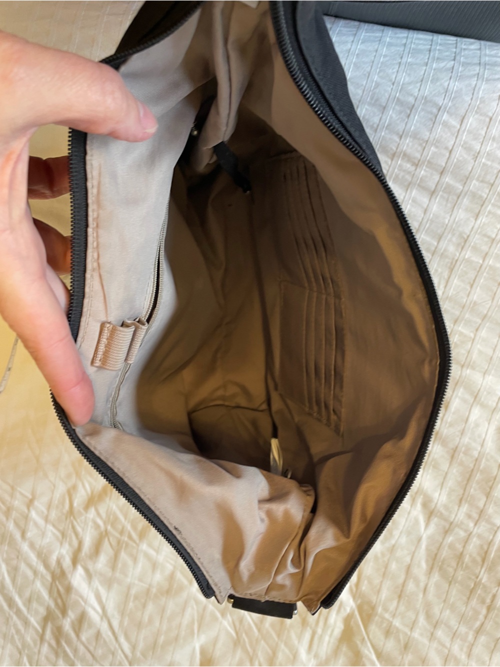 BAGGALLINI -Everywhere Crossbody Bagg, black - Picture 3 of 6